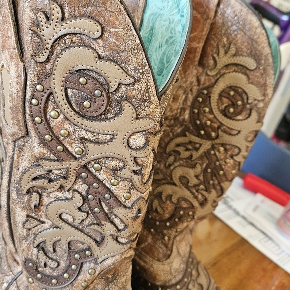 Corral Boots - Picture 6 of 8